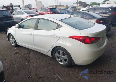 2013 Hyundai Elantra Gls z USA, uszkodzony, nr VIN 5NPDH4AE2DH404311